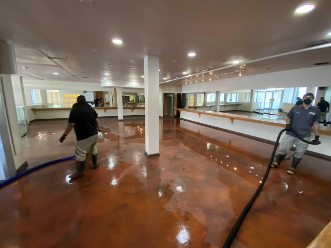 Dry out water damages